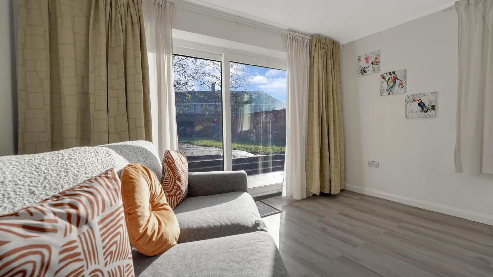 Place To Stay In Longbridge Barking  Bagian luar foto